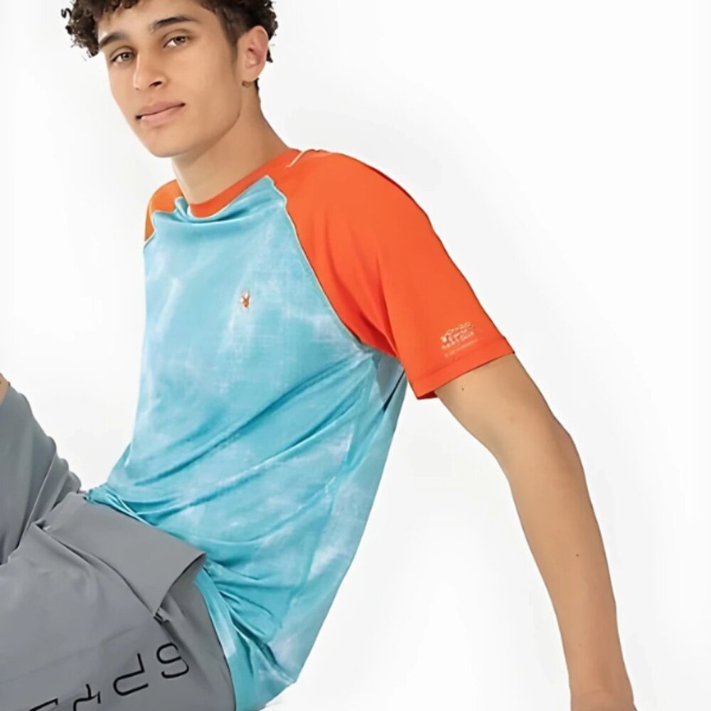 Spyder Rash Guard Shirt Mens Medium Swim Surf Sun Protection UPF 30 Quick Dry